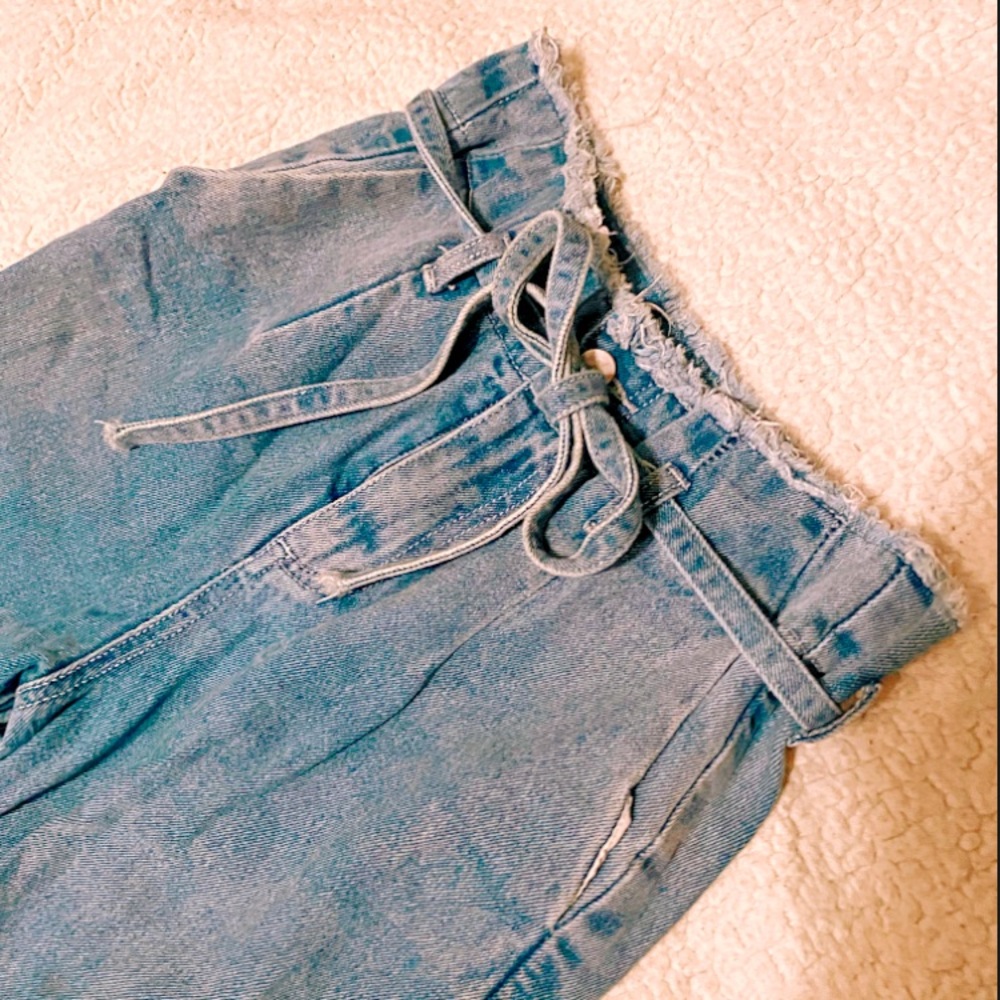 2/$20 🎀 paper bag waist with tie jeans comfy!